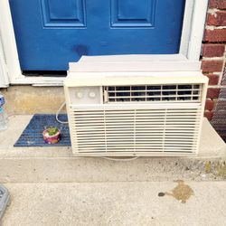 5450 BTU Old AC Air Conditioner 