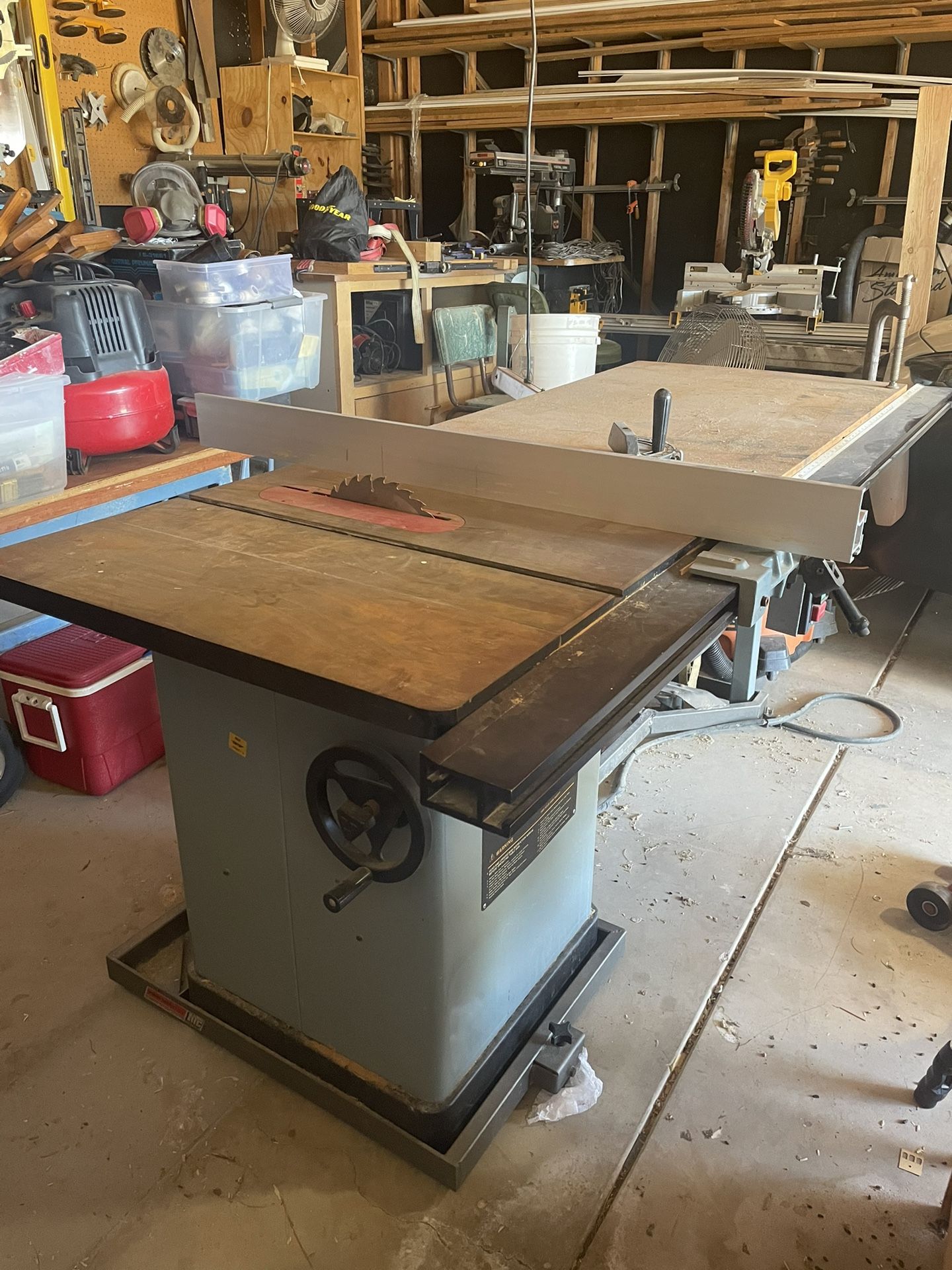 Table Saw With Extension Table