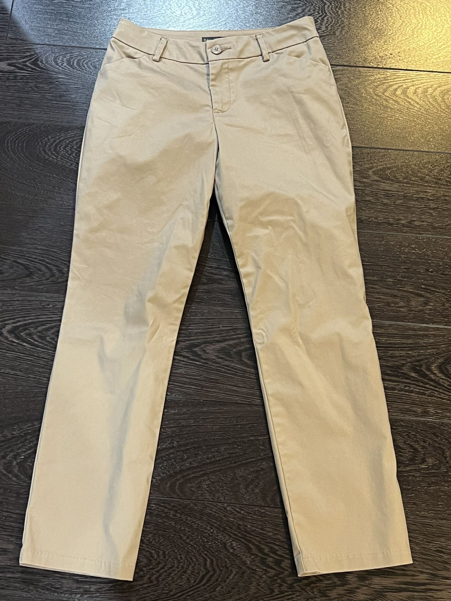 Lee Khaki Mid Rise Straight leg Trouser Pant Size 2 Short