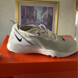 Nike For Women Size 8.5