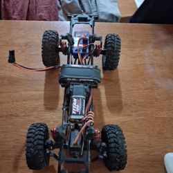 TRAXXAS  TR 4M.  Respectfully Make Offer