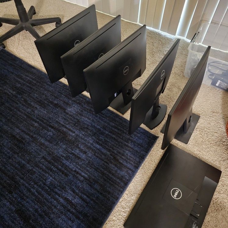 6 Dell Computer Monitors.