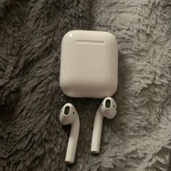 Apple AirPods 