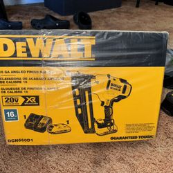 DEWALT  20 V Max XR 16 GA  Angled Finish Nailer