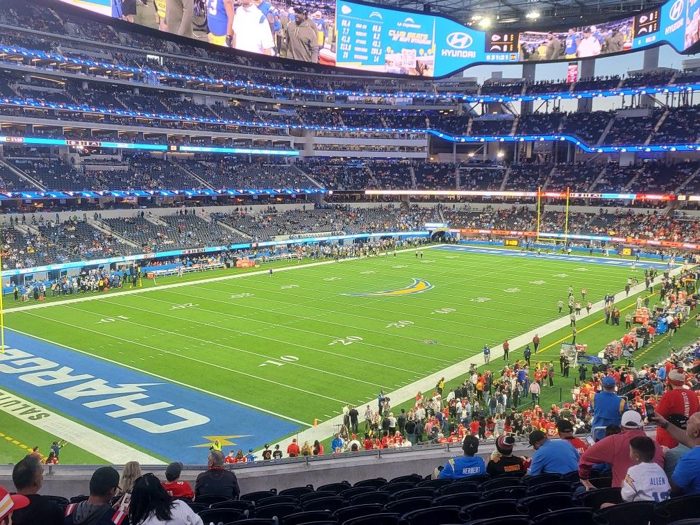 CHARGERS vs BILLS 2 TICKETS! Parking Available! for Sale in Ontario, CA