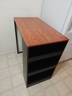 Kitchen Table with storage / mesa con espacio