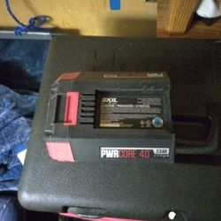 Skill Pwrcore 40 V 2.5ah 100wh Model B Y8705-00 Lithium Battery And Charger
