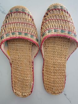 Vintage And Never Worn!!! Women's basket weave slip on shoes