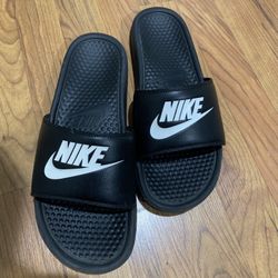 Black Nike Slides Size 10