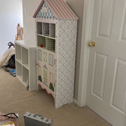 Kid’s Bookself