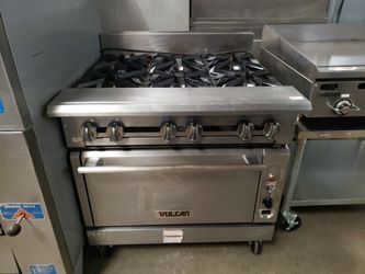 Used Vulcan 36"L Range With 6-Burners and Convection Oven Natural Gas 