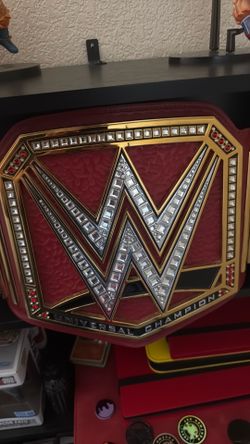 WWE universal belt with Seth Rollins side plates