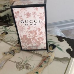 Gucci Bloom Parfume.3.3oz New