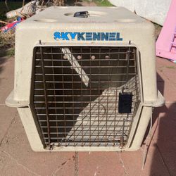 Plastic Dog Kennel 