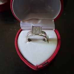 Stunning women's 14K white gold over solid Sterling silver 0.5 C. TW diamond size 7 designer ring