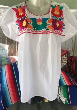 Blusa mexicana de mujer for Sale in Los Angeles CA OfferUp