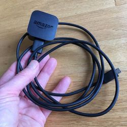 Amazon 5W AC Adapter model number PE98ED with USB cord.