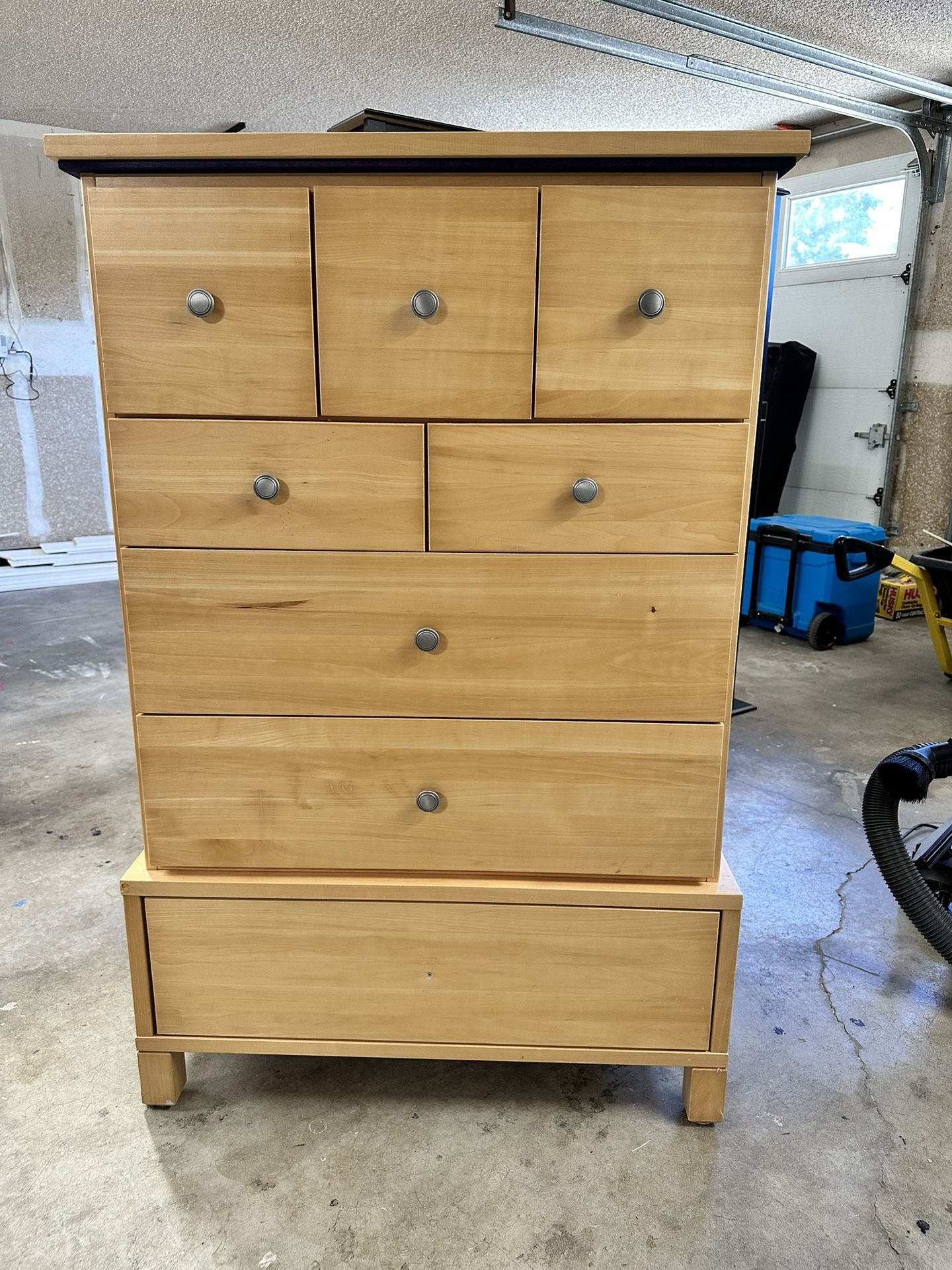 Wood Dresser 8 Drawers