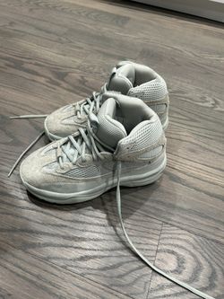 Yeezy Boots Size 6 