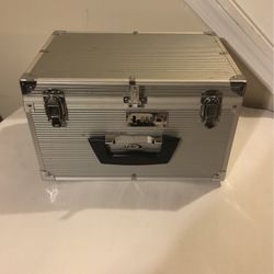 Intec Carrying Case Travel Aluminum Hard Case For Nintendo GameCube