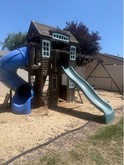 Outdoor playset