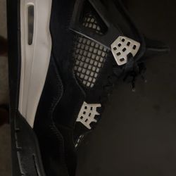 Jordan 4 white thunder 8.5