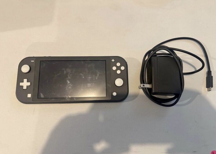 Trading Switch Lite 4 Old Video Game Collections!!