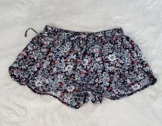 Floral Shorts 