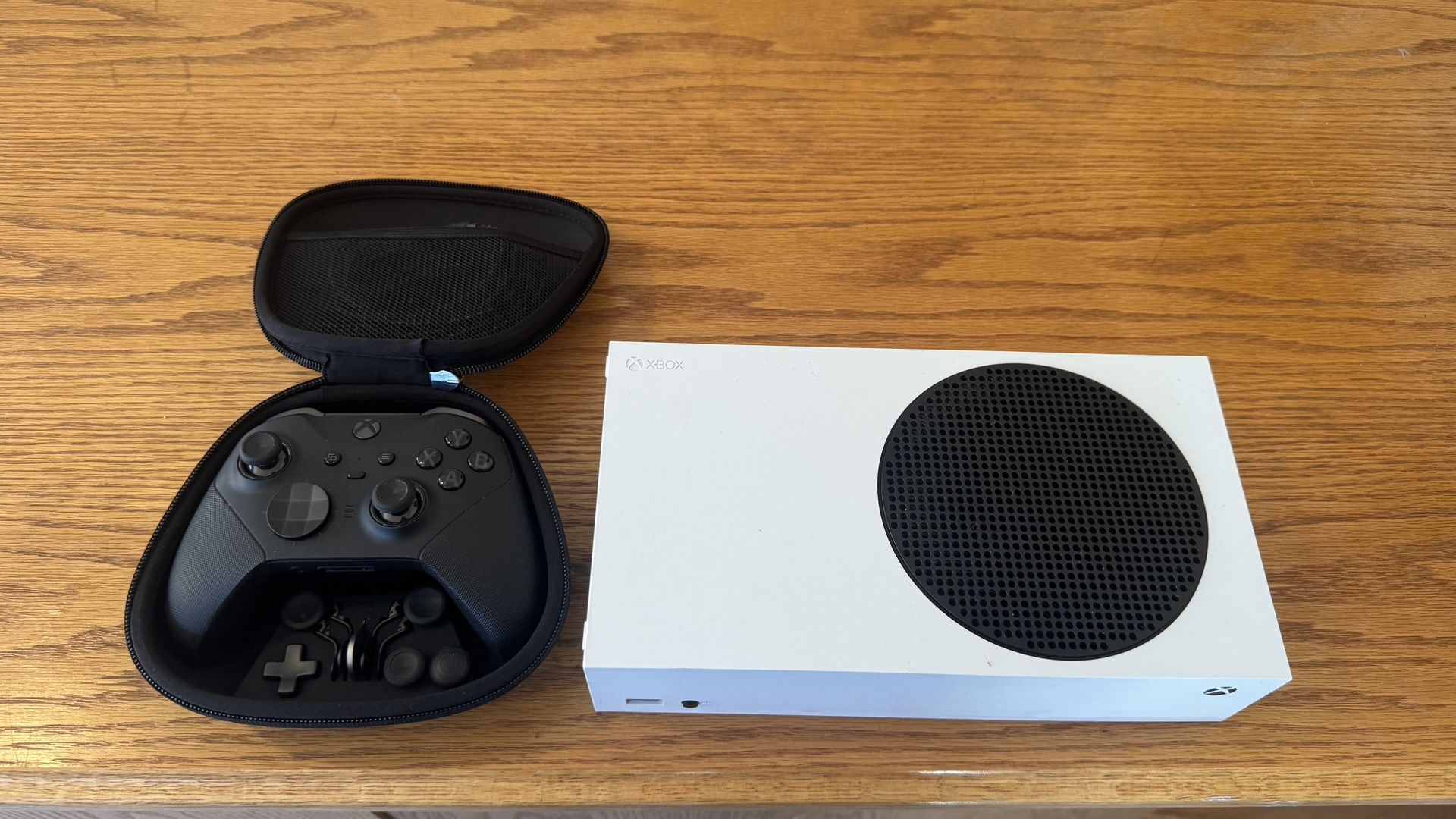 Xbox Series S With Xbox Elite Series 2