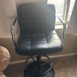 New, Nothing Wrong With It  Black, Moves Up And Down 