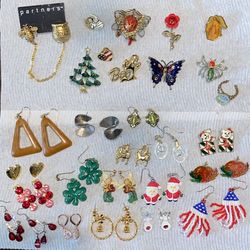 Holiday Pins/ earrings lot