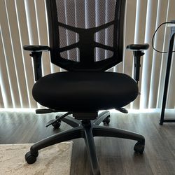 OM Yes YS88 Ergonomic Office Chair – Excellent Condition