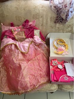 Princess dress lights up