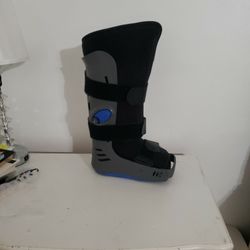 Walker BOOT