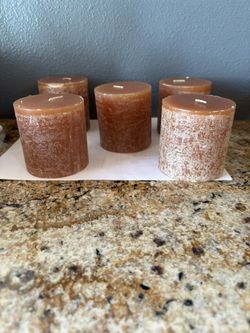 Pottery Barn NWT Set If 5 Brown Timber Pillar Candles 3x3”