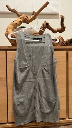 Gray Vest Women’s Large