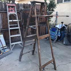 Wooden painters ladder 68 inches