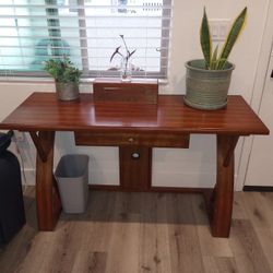  Computer Desk