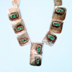 "NEW" Beautiful Upscale Turquoise "Bib" Necklace 21"Long  