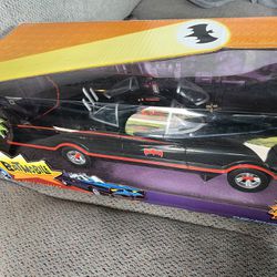 DC Comics 1966 Batman Classic TV Series Batmobile Mattel *BRAND NEW