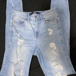 Light Wash Jeans 