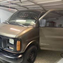GMC Savana 2002 50,000 original miles