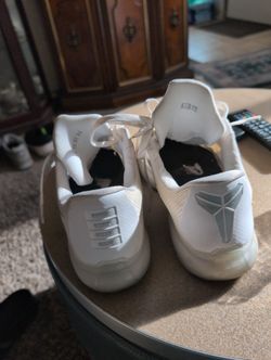Nike Kobe 8 size 11&half