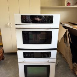 Jenn-Air Oven And Microwave Combo Used