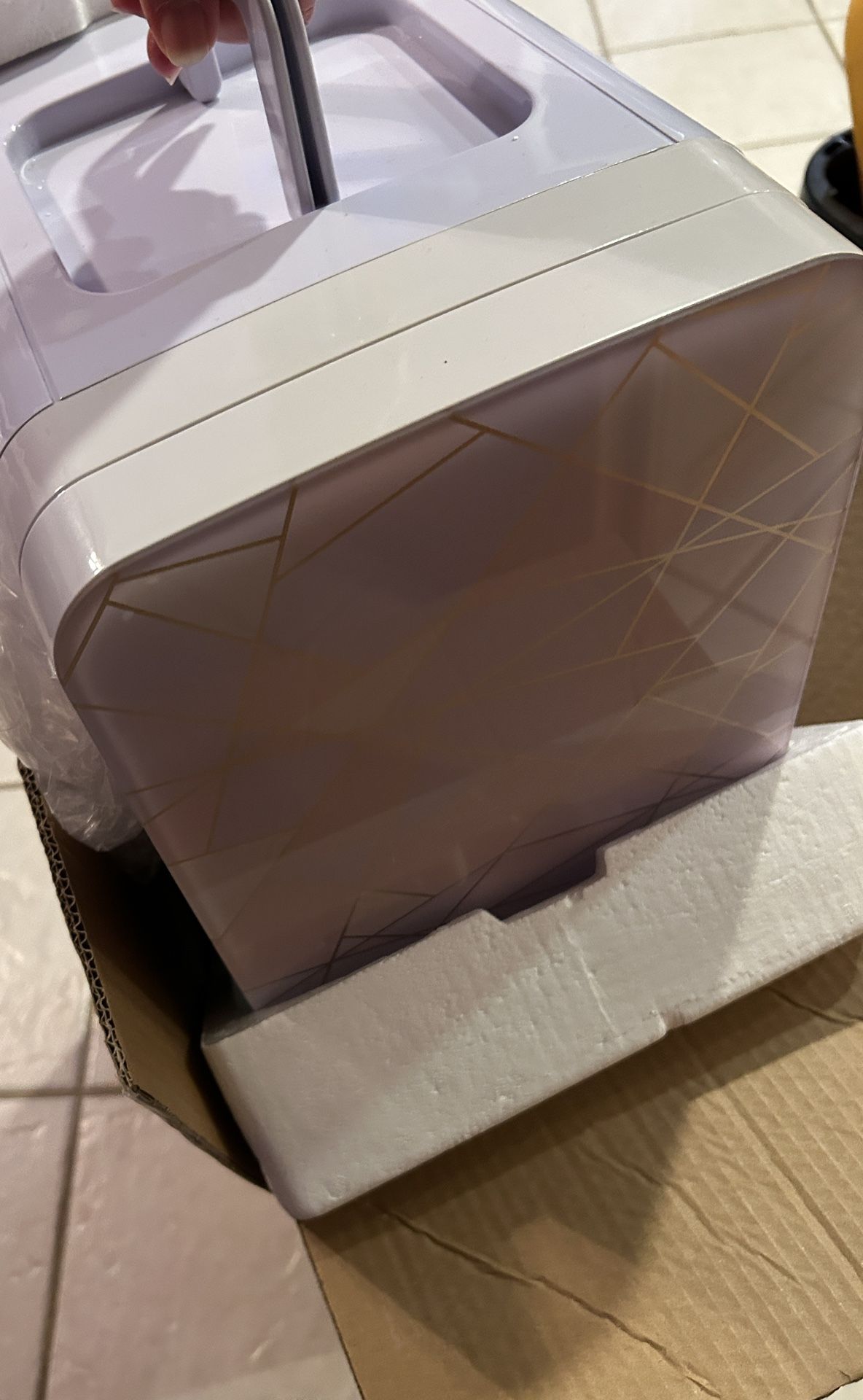 Free Mini Fridge- Read Description