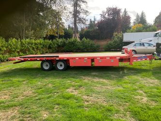 2016 load trail 24’ tilt deck trailer