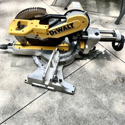 Dewalt 15 Amp Corded 12 in. Double Bevel Sliding Compound Miter Saw, Blade Wrench and Material Clamp