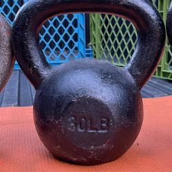 30 LB. KETTLEBELL