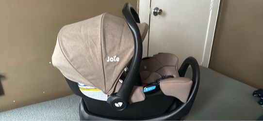 Joie car seat W/ base