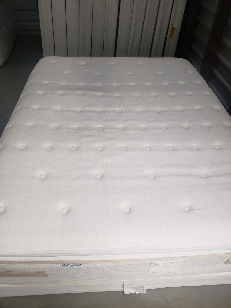 King Mattress And Boxspring